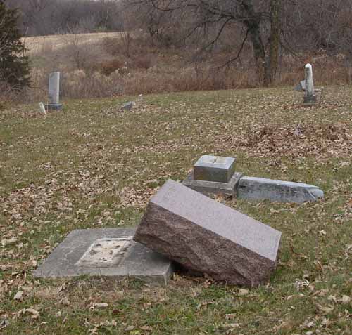 Highland Cemetery Photo